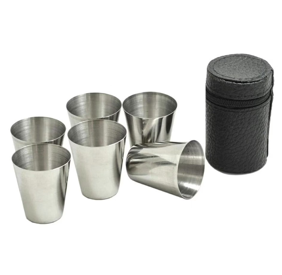 Set 6 pahare shot inox, Zola®, in suport teaca de piele sintetica, 30 ml, argintii Set 6 pahare shot inox, Zola®, in suport teaca de piele sintetica, 30 ml, argintii